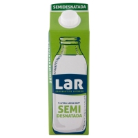 Leche semidesnatada LAR brik 1 l